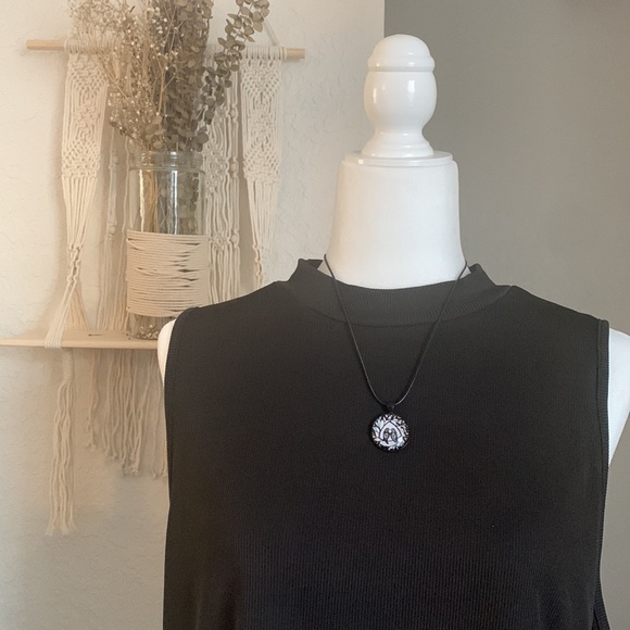 🖤 Black & White “Love Birds” Handmade Mandala Cabochon Pendant Necklace - Picture 2 of 6